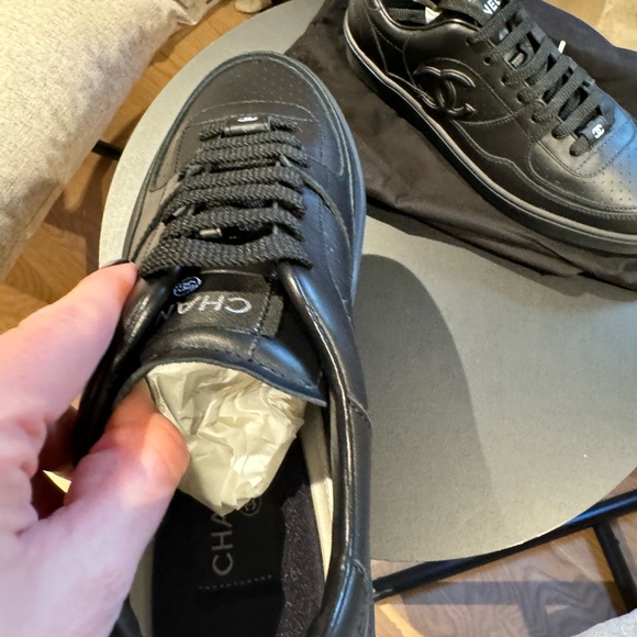 NEW Chanel Sneakers size 42! - Picture 5 of 5